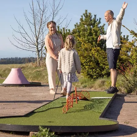 Holoftet - Charming Vacation On The 1st Floor Of Hawbakken *
