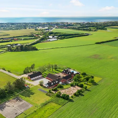 Holoftet - Charming Vacation On The 1st Floor Of Hawbakken *